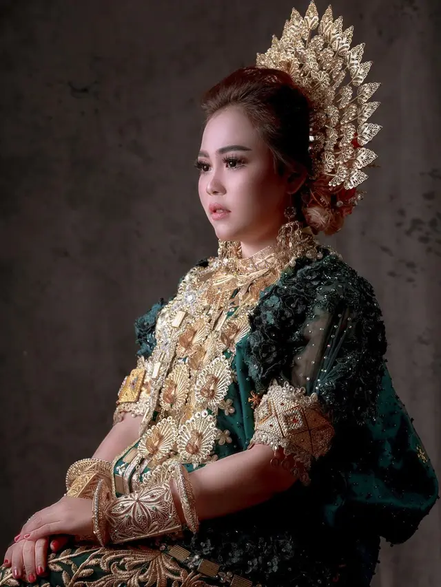 Potret Selfi LIDA Kenakan Baju Adat Pengantin Bugis.