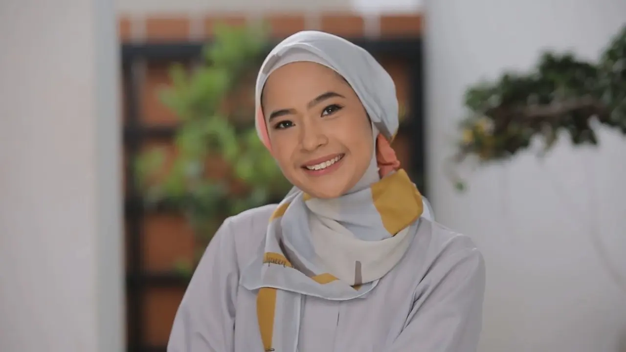 Chic ke Kampus dengan Gaya Hijab Kekinian