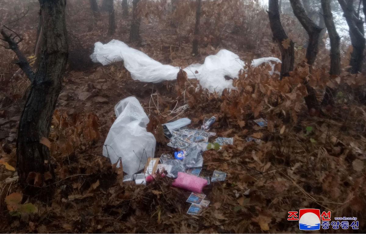 Penampakan serangan balon Korea Selatan yang bikin Kim Jong-un murka
