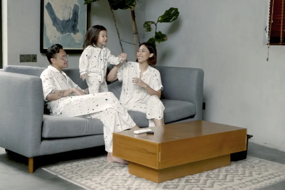SARE/ studio X Ellyse Sinsilia dan Ernanda Putra