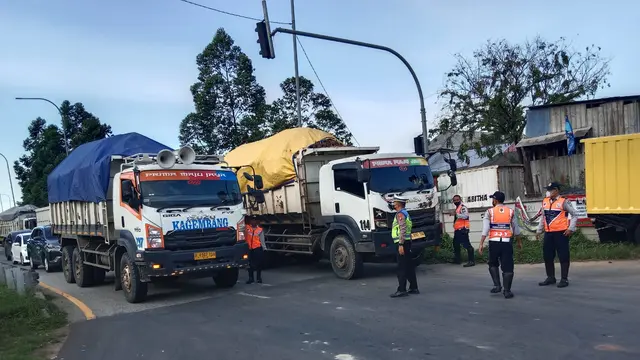 Truk Tanah