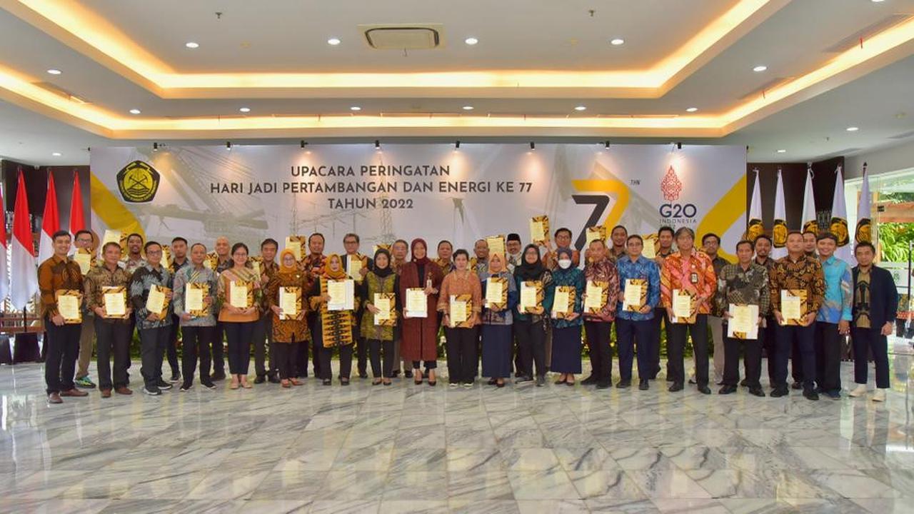 PT Pertamina Geothermal Energy (PGE) meraih 3 penghargaan Dharma Karya Energi dan Sumber Daya Mineral (ESDM).