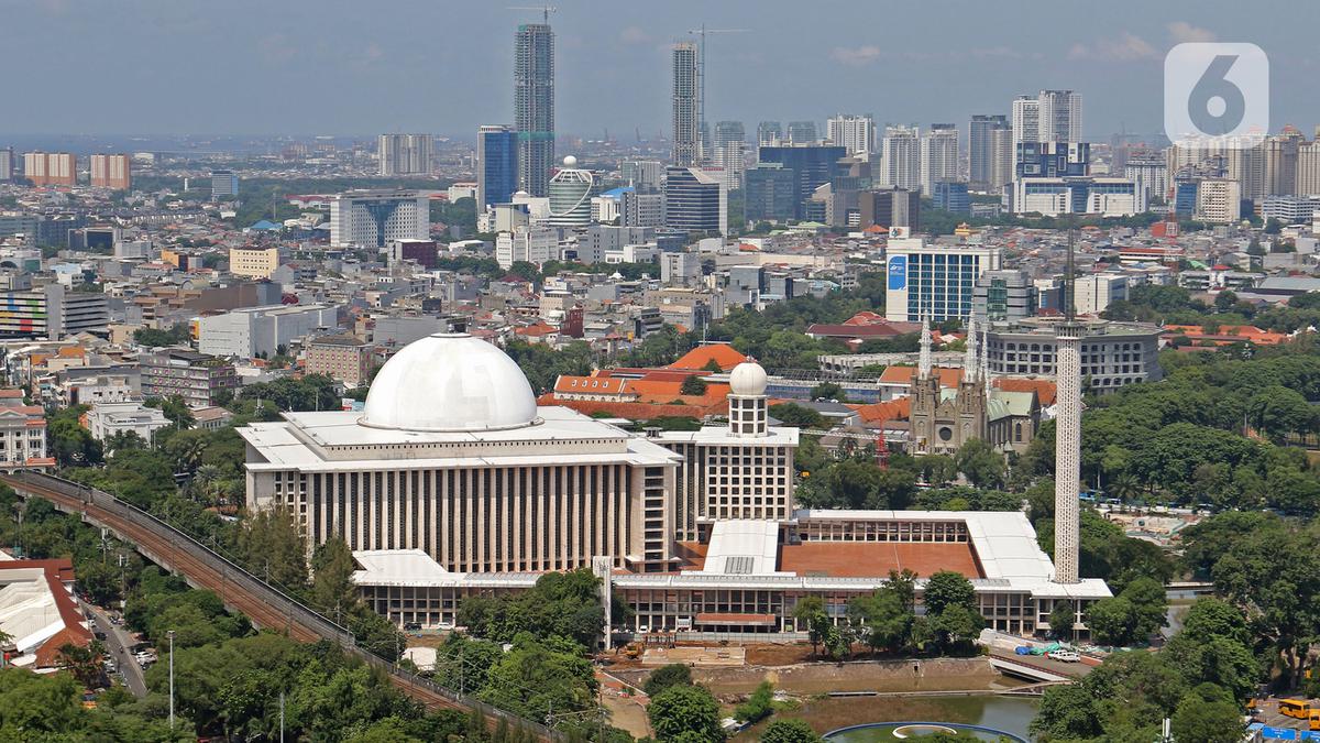 FOTO: RTH Jakarta Baru 9,98 Persen, Jauh dari Syarat Minimum