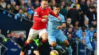 Bomber Tajam Man City Nilai MU Masih Angin-anginan