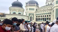 Salat Idul Adha 1441 Hijriah di Masjid Raya Medan, Jumat (31/7/2020).