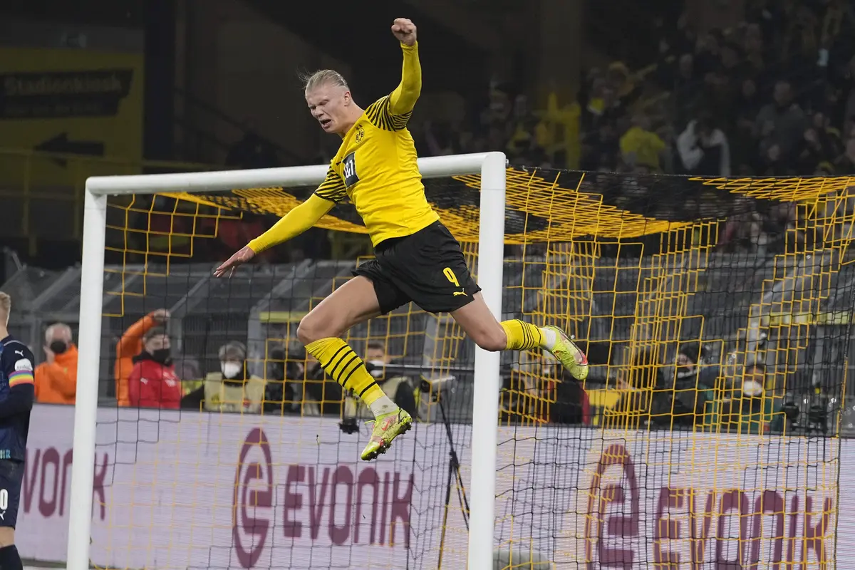 Liga Jerman Borussia Dortmund vs Greuther Fuerth