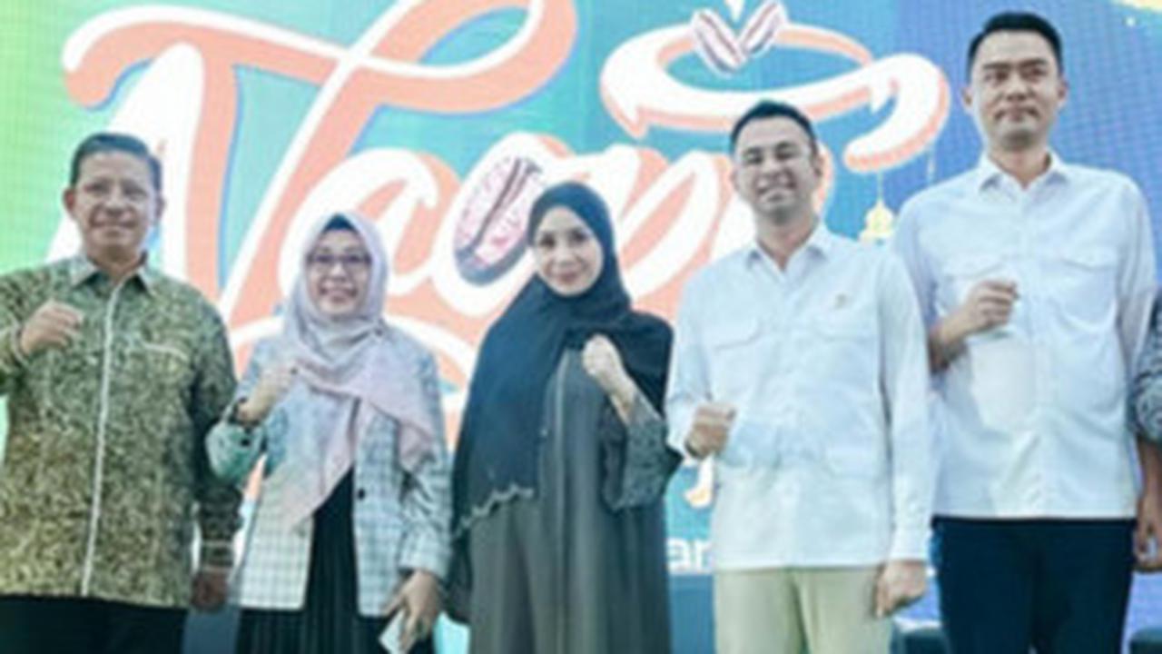 Dijuluki Pasutri Produktif, Potret Nagita Slavina Jadi MC dan Raffi Ahmad Pembicara di Acara yang Sama Disorot