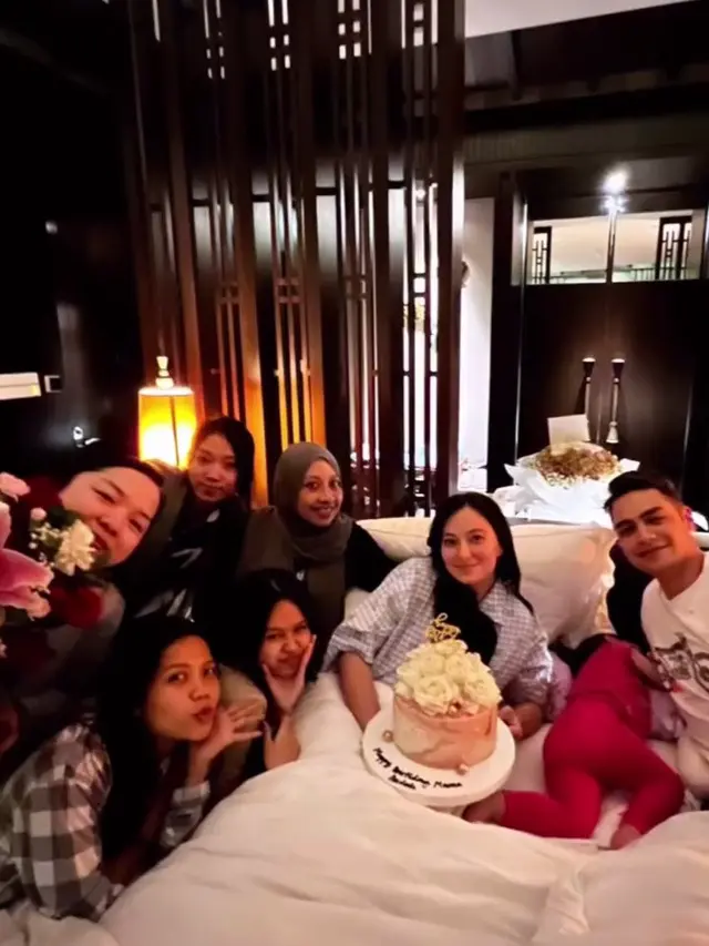 Dapat Kejutan, Ini 6 Momen Ulang Tahun Asmirandah yang Ke-33