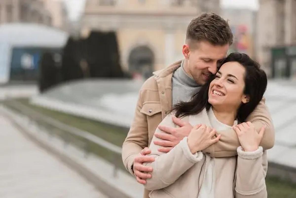 Sikap Perempuan yang Membuat Pria Nyaman dan Jatuh Cinta