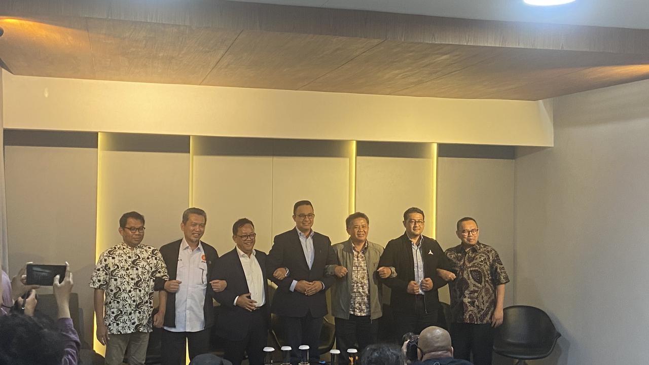 Bakal calon presiden dari Koalisi Perubahan untuk Persatuan (KPP) Anies Baswedan merespon pernyataan Presiden Joko Widodo (Jokowi) yang ingin cawe-cawe dalam Pemilu 2024.