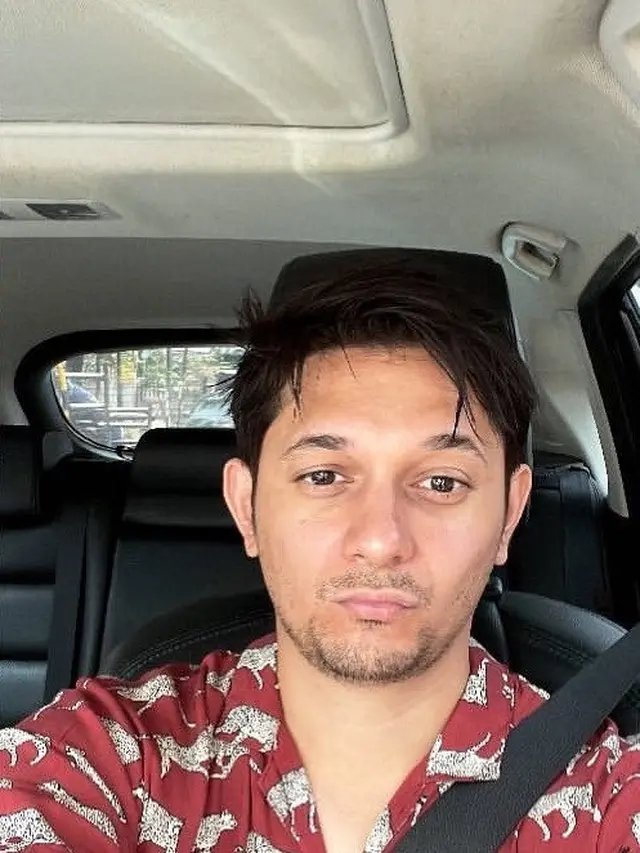 Kumis dan Brewok Tipis Andrew Andika