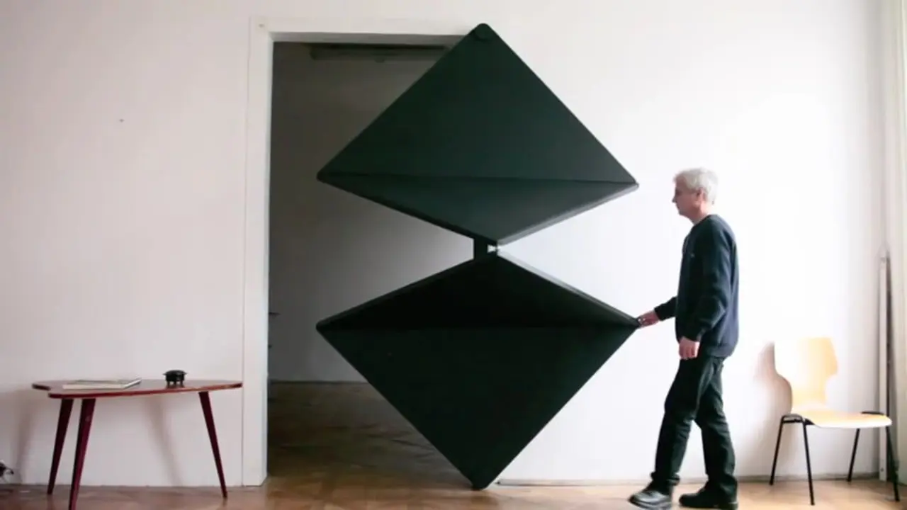 Pintu Unik Melipat Seperti Origami 