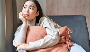 ilustrasi&nbsp;overthinking karena HTS/copyright freepik.com.benzoix