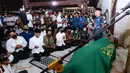 Presiden Joko Widodo berdoa di depan jenazah almarhum Buya Syafii Maarif di Masjid Gedhe Kauman Yogyakarta, Jumat (27/5/2022). (Foto:Muchlis Jr-Biro Pers Sekretariat Presiden)