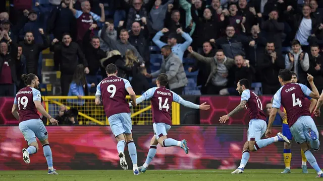 FOTO: Bungkam Southampton, Burnley Bergerak Menuju Zona Aman Liga Inggris