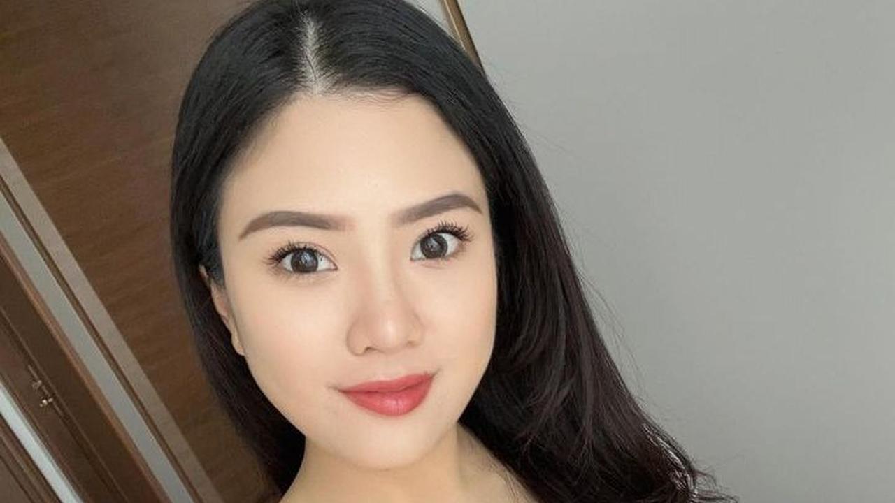 Potret Valencia Tanoe langsung mencuri perhatian netizen. Banyak yang salfok dengan aura kecantikan bumil.