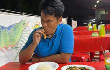 Dikenal Tajir Melintir, Ayah Lesti Kejora Ajak Mantan Pacar Makan Kepiting di Warung Pinggir Jalan