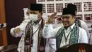 Ketua Umum Partai Gerindra Prabowo Subianto (kiri) bersama Ketua Umum Partai Kebangkitan Bangsa (KPB) Muhaimin Iskandar atau Cak Imin kompak melakukan konferensi pers bersama serta mendaftarkan partai politiknya sebagai calon peserta Pemilu 2024 di Kantor KPU, Jakarta, Senin (8/8/2022). Pada hari kedelapan ini, Partai Gerindra dan PKB kompak bersama mendaftarkan sebagai calon peserta Pemilu 2024. (Liputan6.com/Johan Tallo)