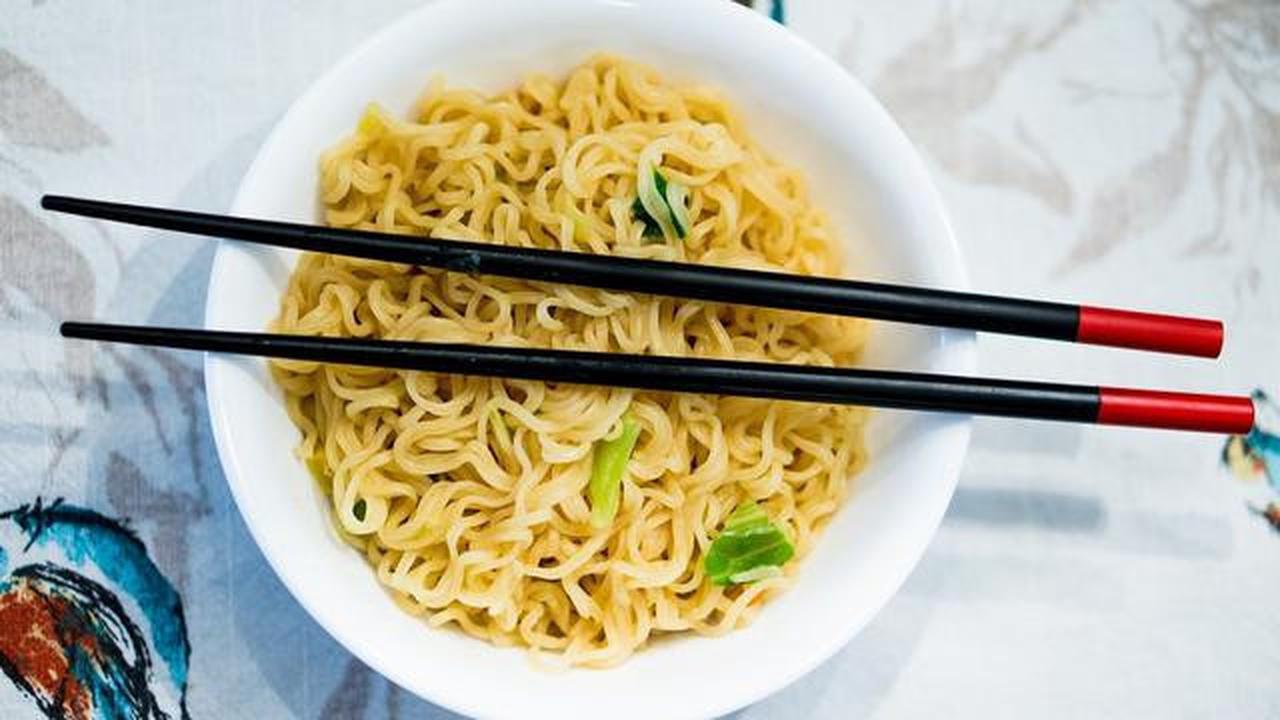 Kesalahan Sepele Saat Memasak Mi Instan yang Sering Tidak Disadari