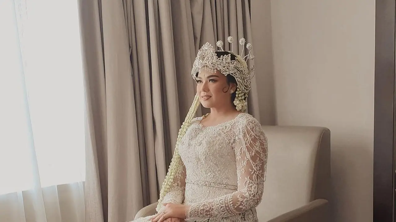 Pesona Catherine Wilson Pakai Kebaya Sunda di Hari Pernikahannya, Cantik Paripurna