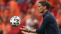 Sudah Punya Cucu dan Fokus Keluarga, Frank de Boer Kurang Antusias Jadi Pelatih