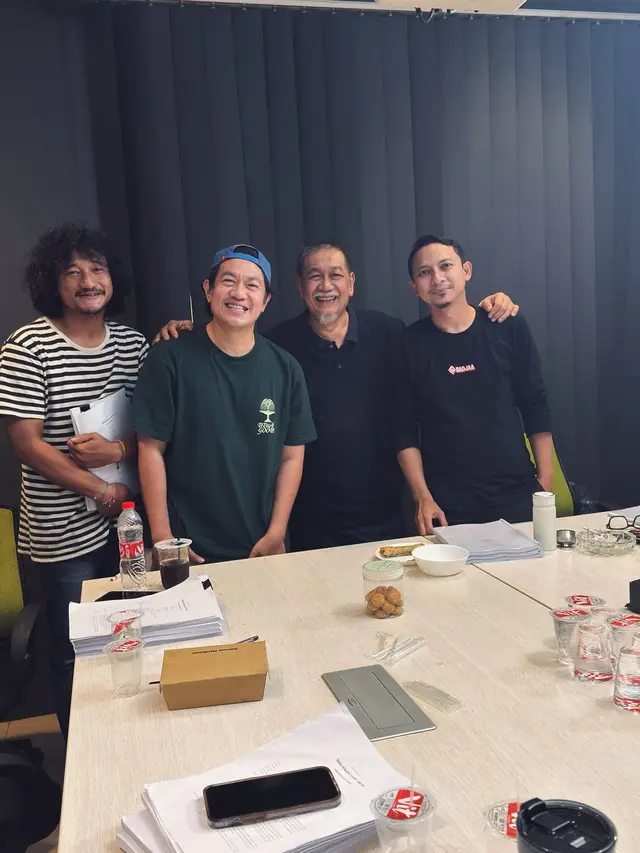Trio Bajaj bersama Deddy Mizwar