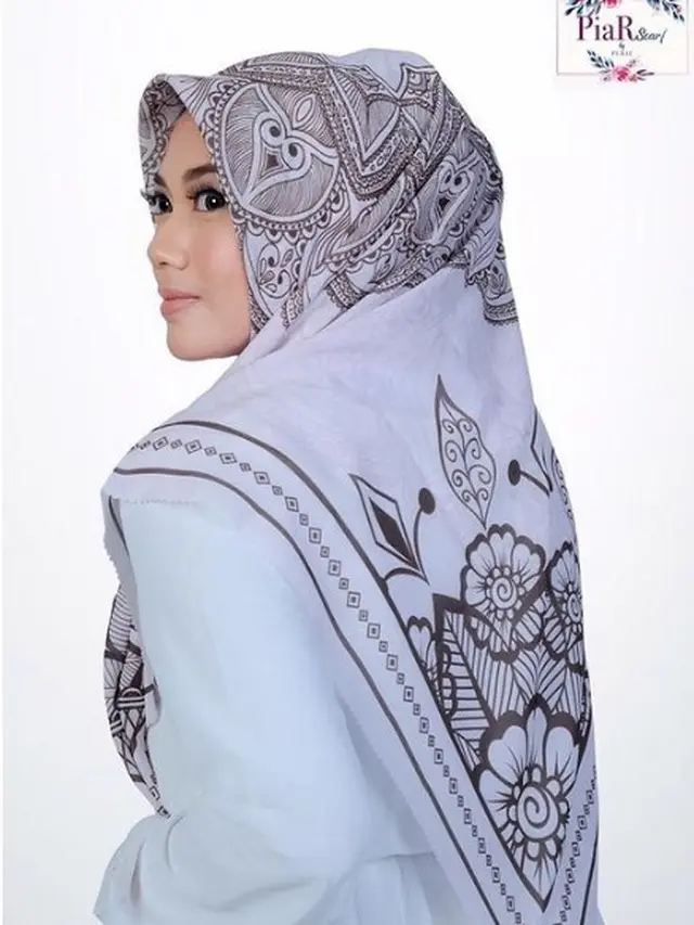 Purie Mahadewi (Instagram/piarscarf)