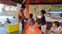 Ubur-Ubur Biru Serbu Pantai Selatan Gunungkidul, Banyak Anak-Anak Tersengat Bikin Kaki Panas dan Bengkak