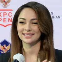 Juru Bicara Satgas COVID-19 Reisa Broto Asmoro menyadari pandemi ini masih banyak orangtua takut membawa anaknya imunisasi ke rumah sakit/posyandu saat konferensi pers di Kantor Presiden, Jakarta, Senin (5/10/2020). (Biro Pers Sekretariat Presiden/Kris)