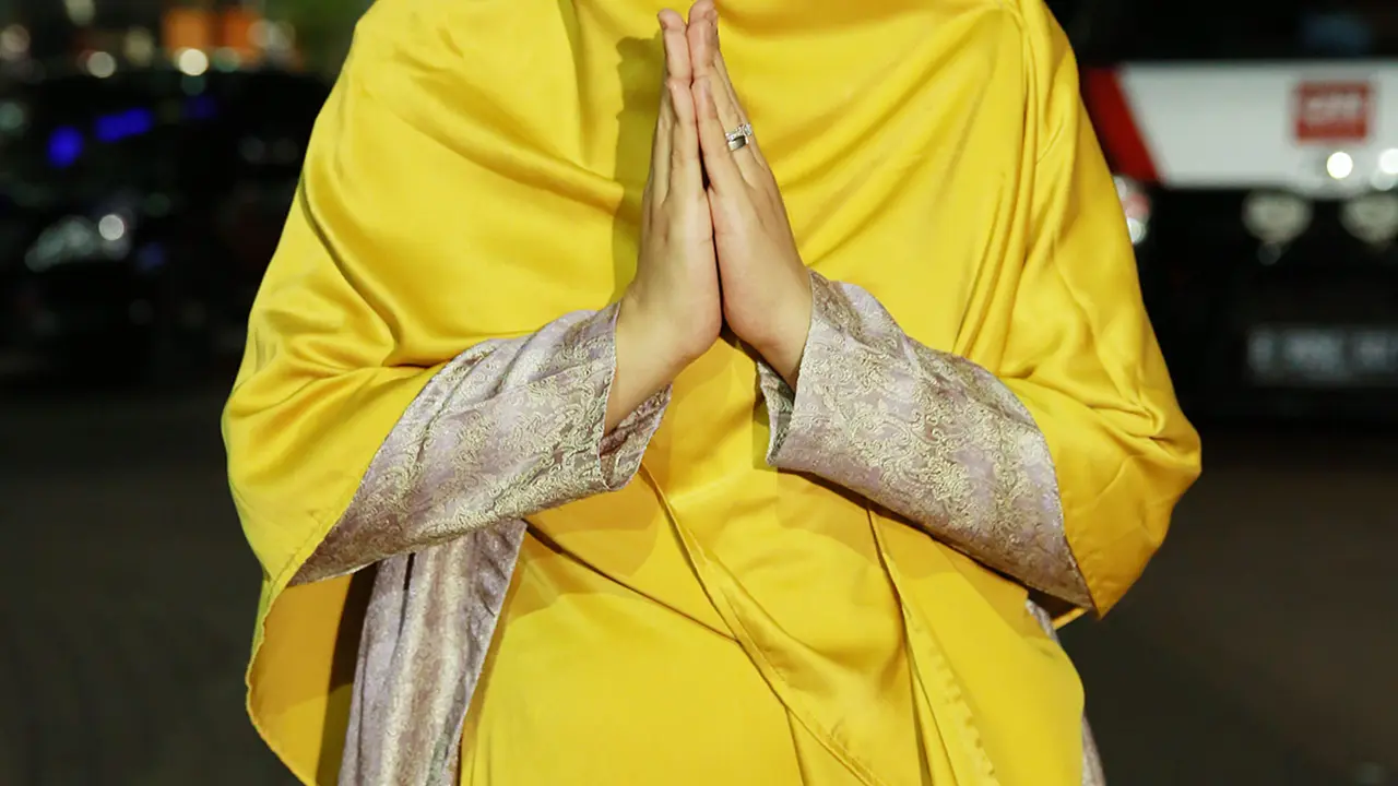 [Bintang] Oki Setiana Dewi