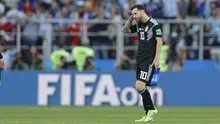 Striker Argentina, Lionel Messi, tampak kecewa usai gagal mengalahkan Islandia pada laga Piala Dunia di Stadion Spartak, Sabtu (16/6/2018). Argentina bermain imbang 1-1 dengan Islandia. (AP/Victor Caivano)