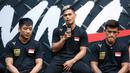 Atlet MMA, Jon Saragih memberikan keterangan saat konferensi pers mengenai pemberangkatan atlet MMA ke China yang berlangsung di Menteng, Jakarta Pusat, Senin (21/10/2024). (Bola.com/Bagaskara Lazuardi)
