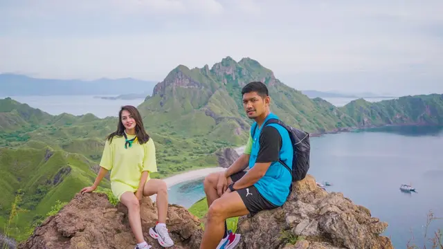 Ibnu Jamil dan Ririn Ekawati kerap melakukan perjalanan eksotis ke beberapa daerah di Indonesia.