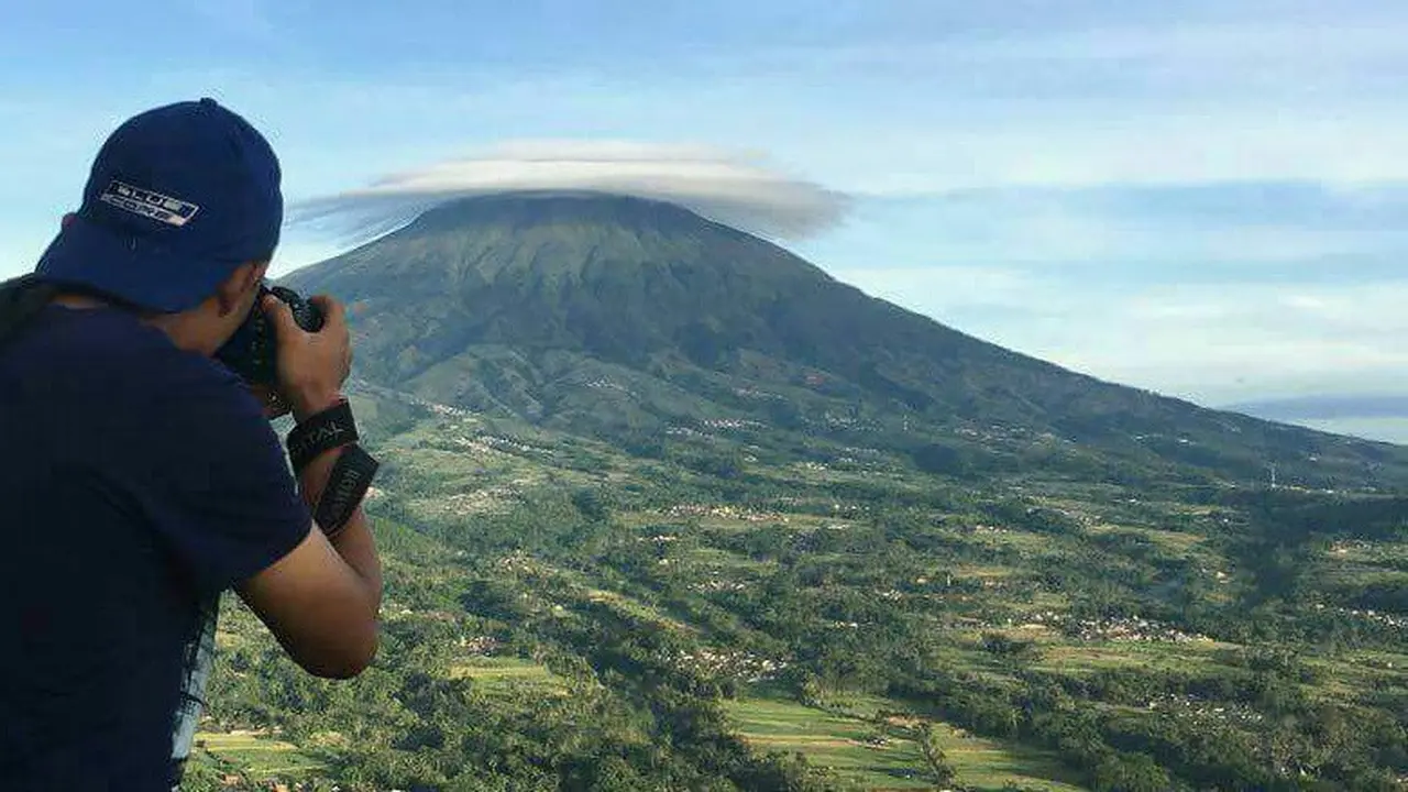 Misteri Awan Puncak Sumbing Membuka 2018