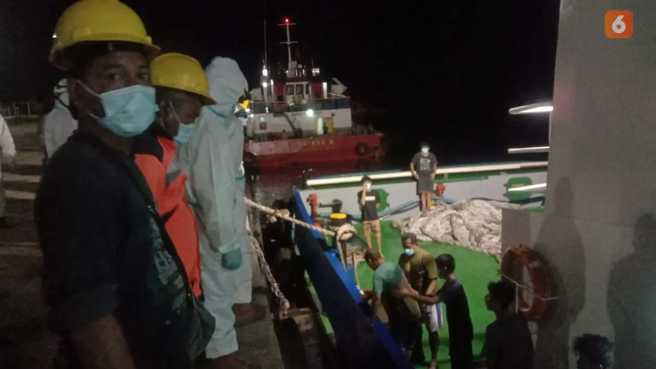 evakuasi penumpang kapal tenggelam