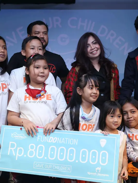 Bagi Ryan, berbagi kepada sesama itu bisa menjadi energi positif baginya. Selain itu, juga menjadi penyemangat kepada anak-anak penyandang kanker di Yayasan Rumah Harapan. (Nurwahyunan/Bintang.com)