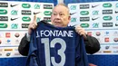 Dalam tiap edisi Piala Dunia, penghargaan sebagai pemain pencetak gol terbanyak alias top skor selalu menarik untuk ditunggu. Pada edisi 2022 di Qatar, Lionel Messi (Argentina) dan Kylian Mbappe (Prancis) yang masing-masing telah mencetak 5 gol akan bersaing hingga laga terakhir yang mempertemukan keduanya di partai final. Sepanjang sejarah Piala Dunia, berikut daftar 6 pemain dengan jumlah gol terbanyak saat meraih gelar top skor. (AFP/Franck Fife)