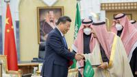 Presiden China Xi Jinping mengunjungi Arab Saudi dan langsung bertemu dengan Raja Salman bin Abdulaziz Al Saud. (Xinhua)