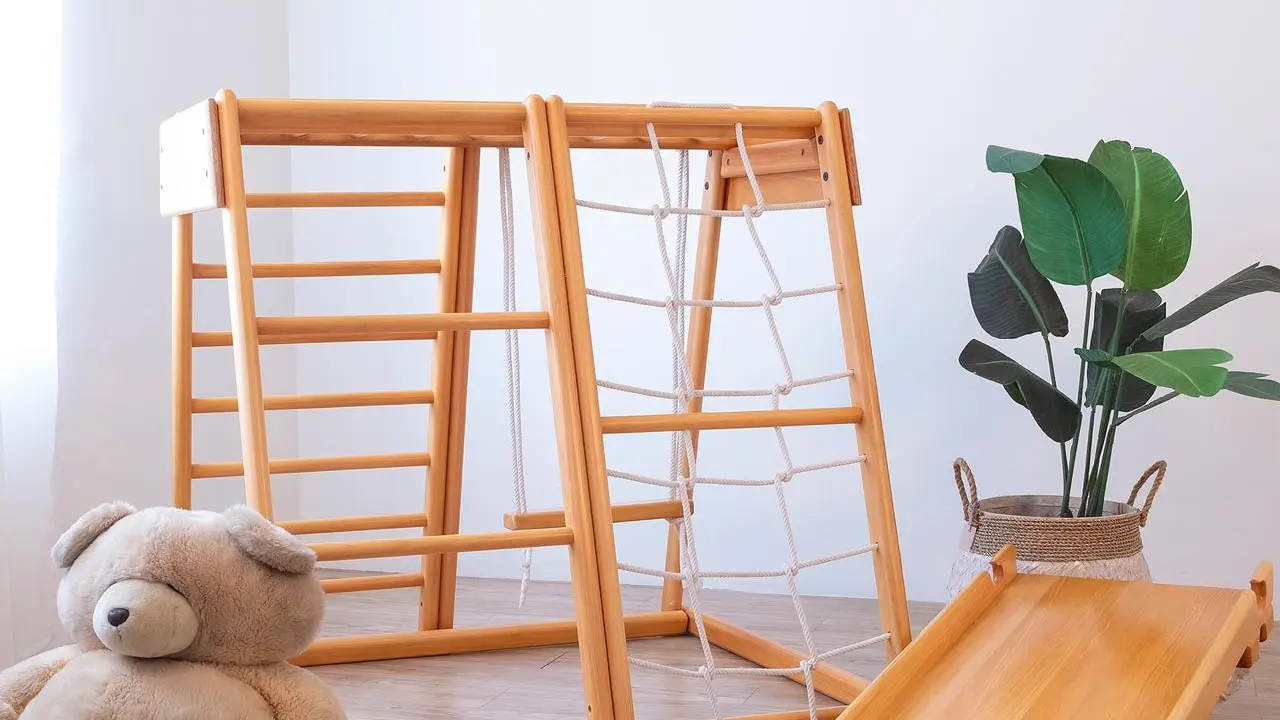 Set playground dari Kale