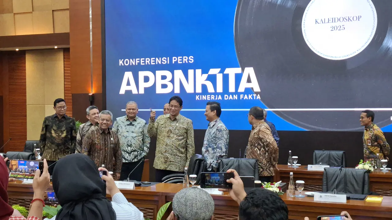 Menteri Keuangan Purbaya Yudhi Sadewa dalam Konferensi Pers APBN Kita, di Kantor Kemenkeu, Jakarta, Kamis (8/1/2026). (Liputan6.com/Arief)