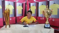 Achmad Jufriyanto resmi berlabuh di Bhayangkara FC dengan durasi kontrak 1 tahun. (dok. Bhayangkara FC)