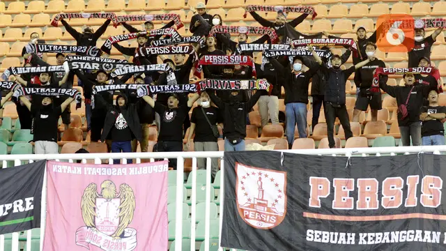 Foto: Melihat Uji Coba Kehadiran Suporter di Liga 2 Saat Persis Solo Vs Rans Cilegon FC