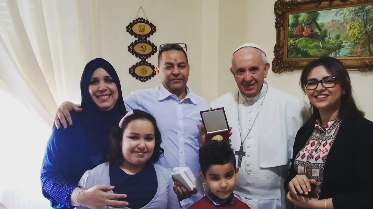 Di Milan, Paus Fransiskus Kunjungi Imigran Muslim
