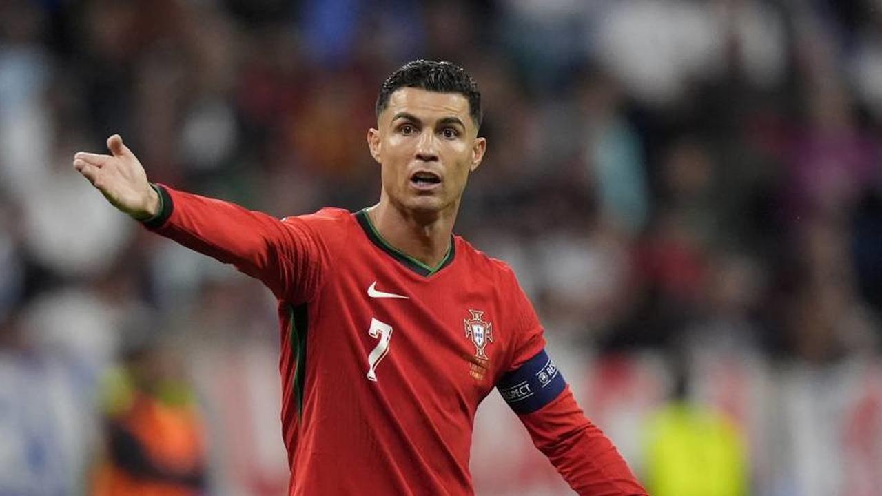 Cristiano Ronaldo Buat Kanal Youtube dan Langsung Cetak Rekor Dunia