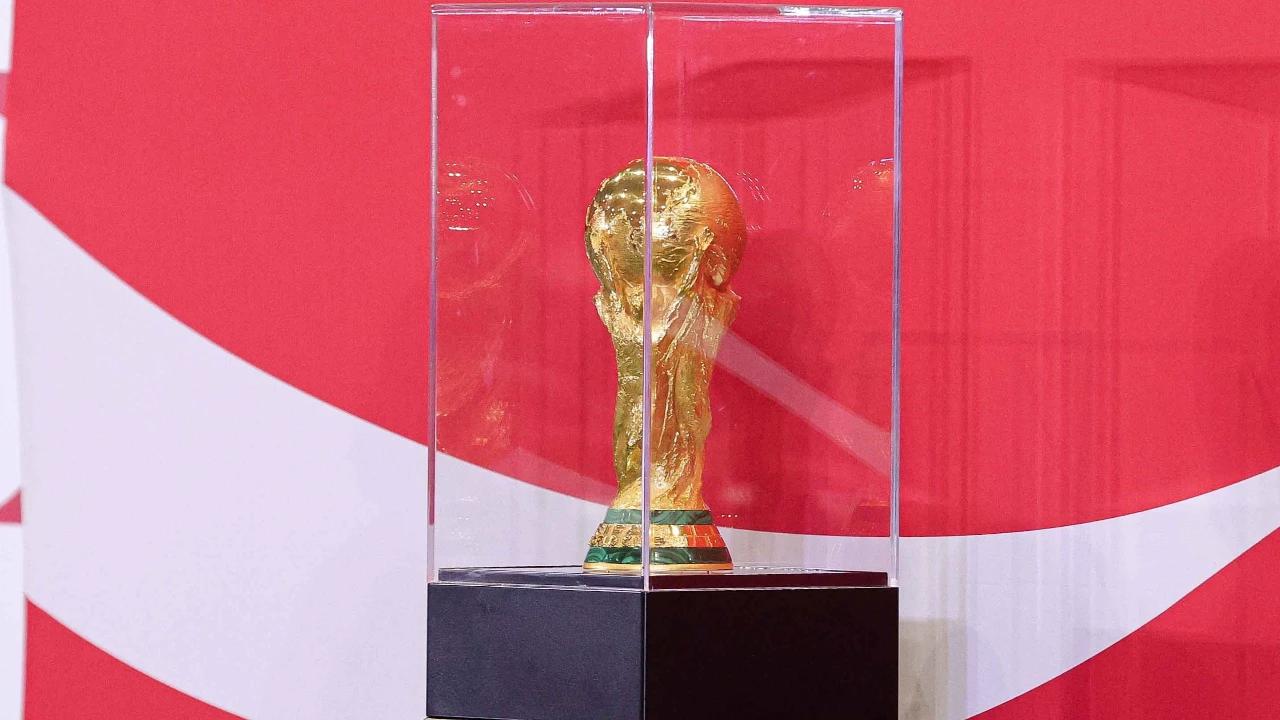FOTO: Trofi Piala Dunia Bisa Dilihat Langsung oleh Publik di Jakarta Convention Center