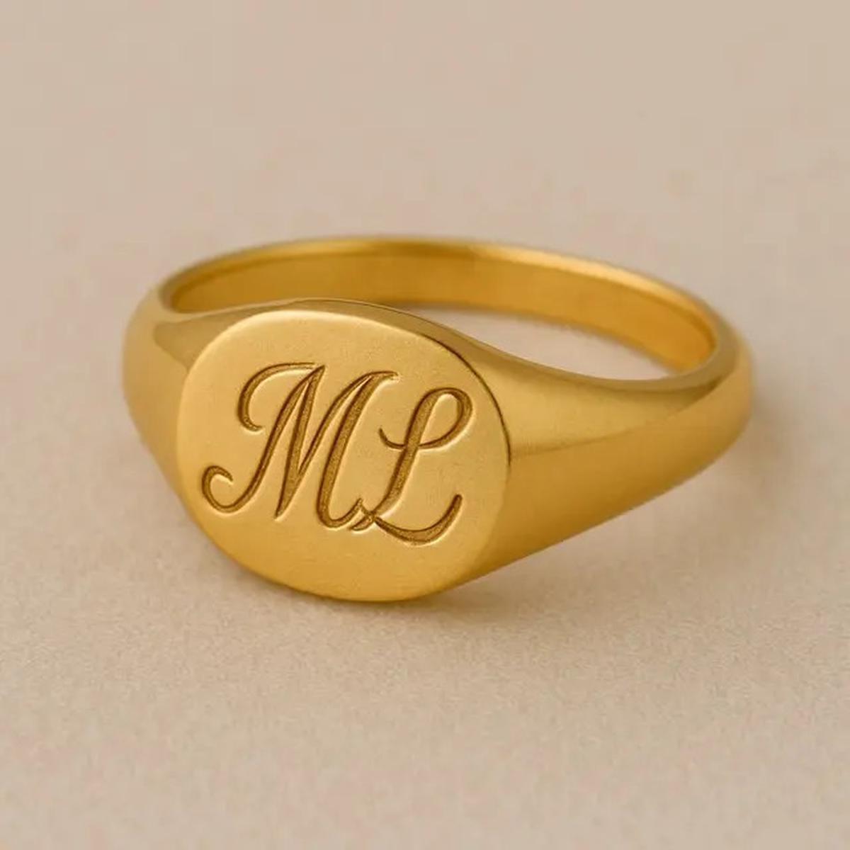 7 Model Cincin Emas untuk Usia 60-an, Klasik dan Timeless