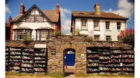 Hay-on-Wye, kota di Inggris yang dikenal sebagai surganya pecinta buku.