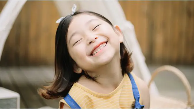 4 Cara Mengajarkan Anak Untuk Menghormati Orangtua Parenting Fimela Com