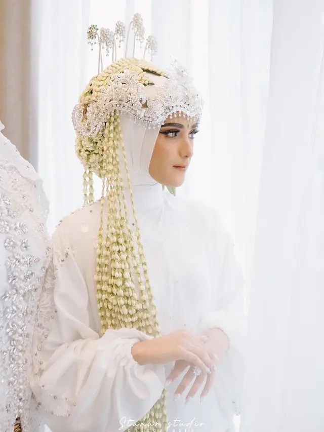 Serupa Tapi Tak Sama, Detail Makeup Pengantin Hersa Echa dan Nadya Mustika yang Nyaris Mirip di Hari Pernikahan