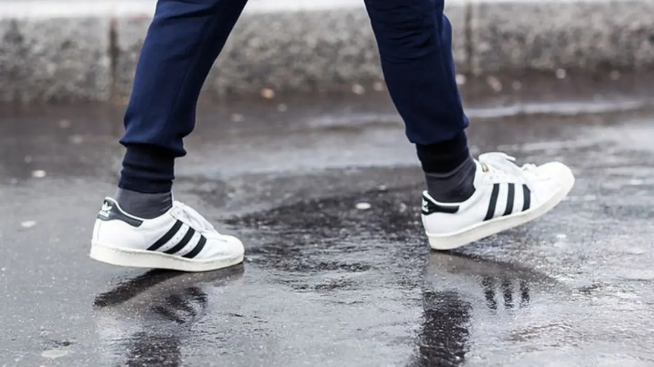 4 Sepatu Ini Cocok Untuk Cewek Tomboy